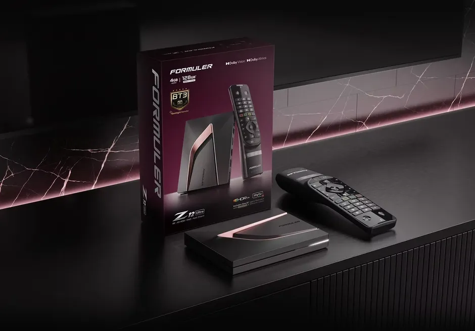 Formuler Z12 Ultra accanto alla confezione