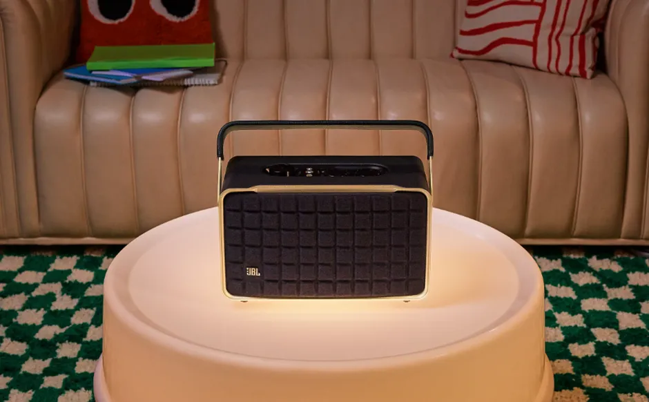 Manopole superiori del JBL Authentics 300